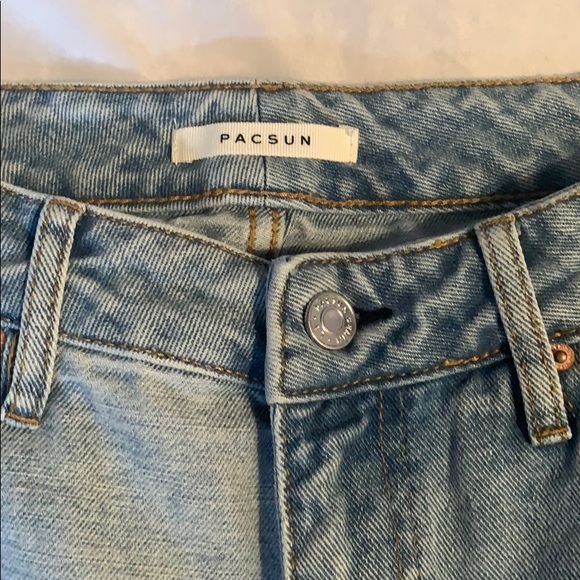 High Rise Mom Jeans - Picture 3 of 5